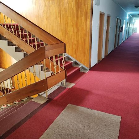 Hotel Beke Sziget Komlo Экстерьер фото