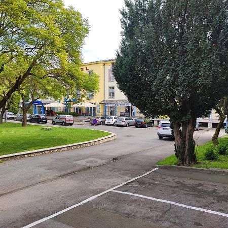 Hotel Beke Sziget Komlo Экстерьер фото