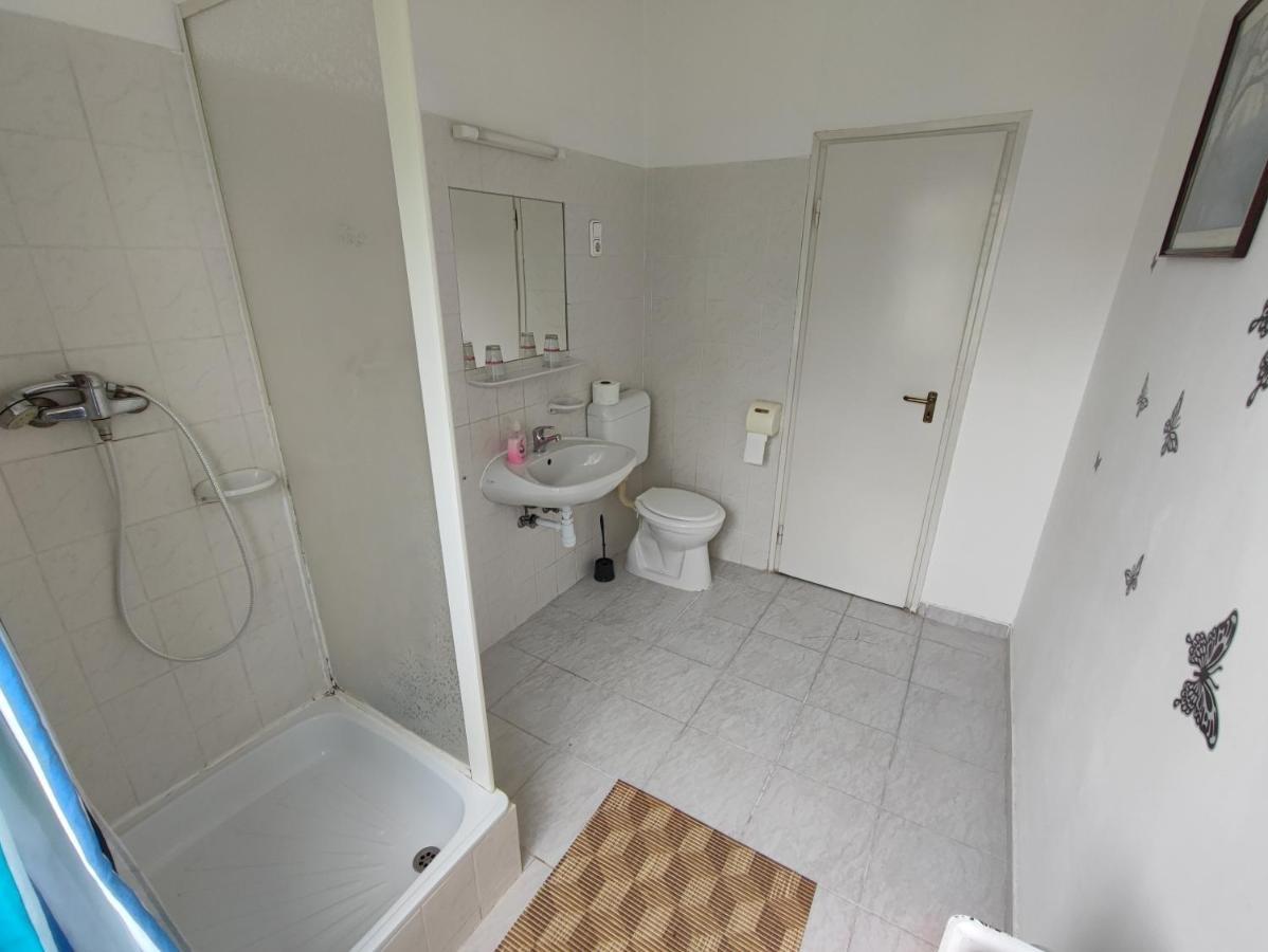 Hotel Beke Sziget Komlo Экстерьер фото