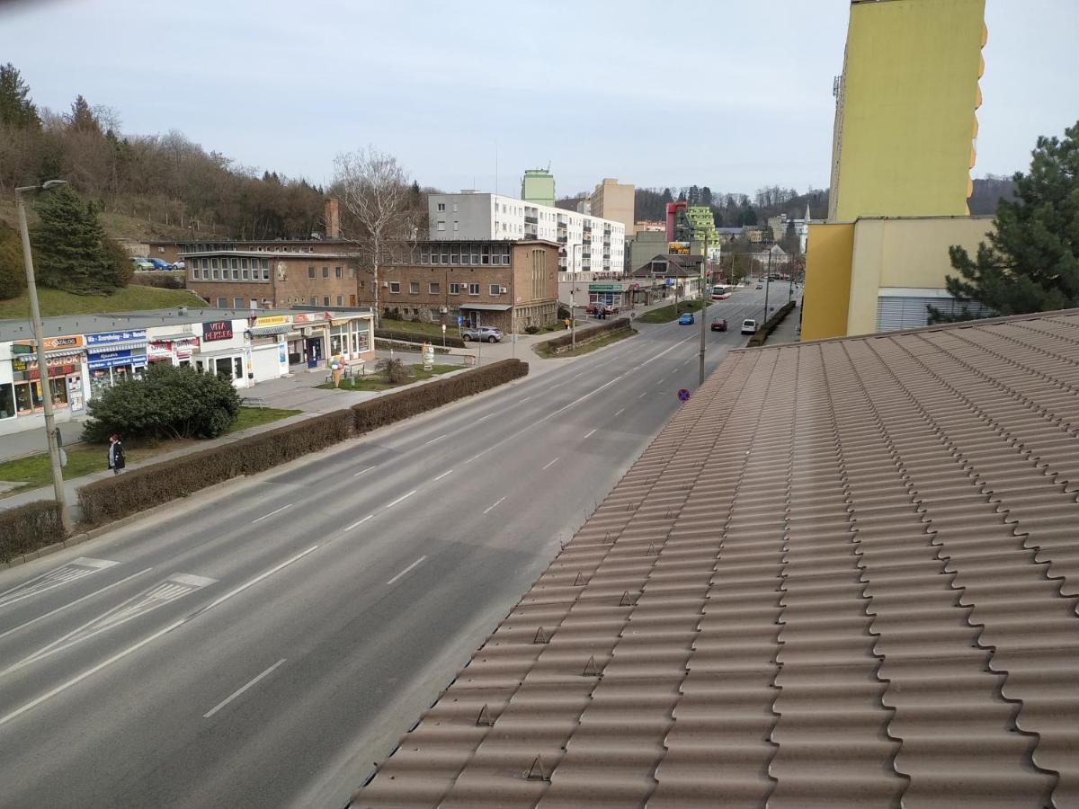 Hotel Beke Sziget Komlo Экстерьер фото